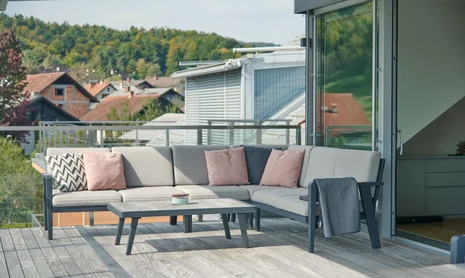 Недвижимость Multi-room apartment Podutye: 8