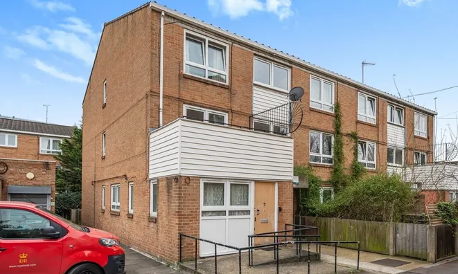 Недвижимость Hillery Close: 6
