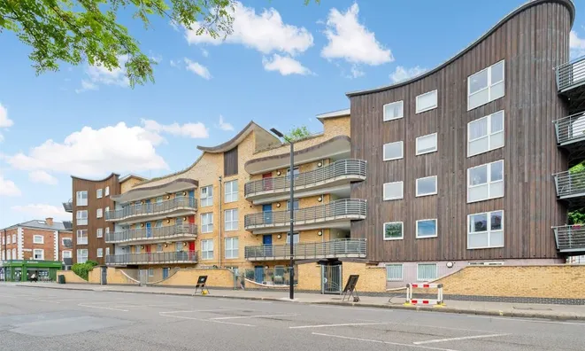 Недвижимость Uxbridge Road: 12