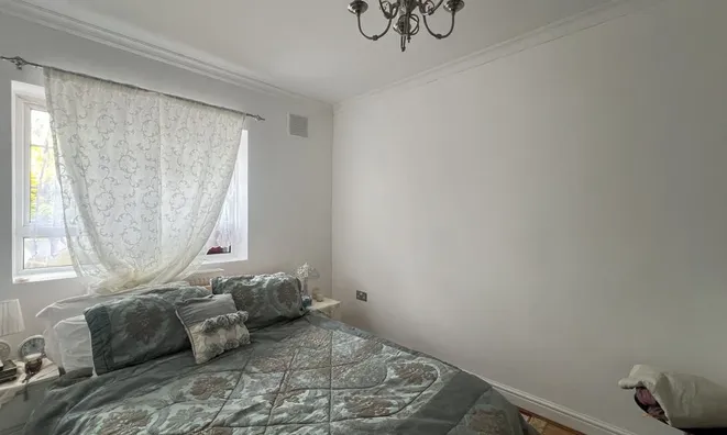 Недвижимость Vallance Road: 5