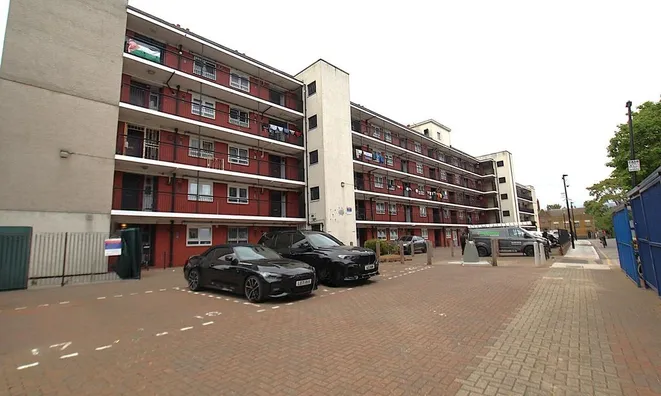 Недвижимость Hunton Street: 3