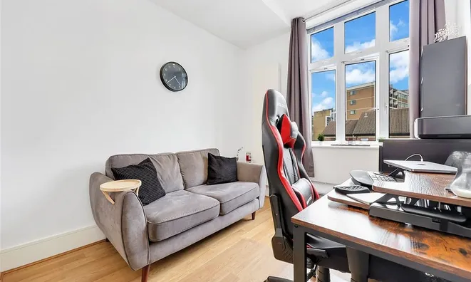 Недвижимость Henriques Street: 2