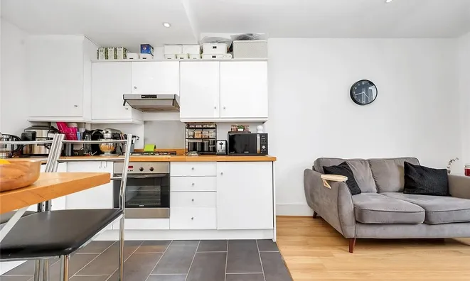 Недвижимость Henriques Street: 7