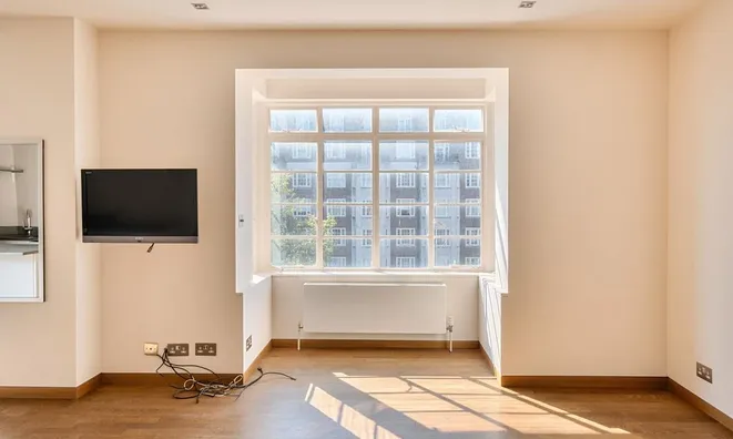 Недвижимость Rossmore Court, Park Road: 1