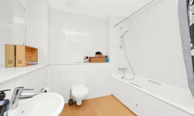 Недвижимость Ainsworth Court: 18