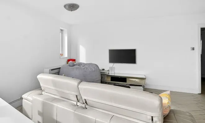 Недвижимость Belgravia House, Clarence Avenue: 11