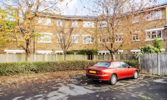 Недвижимость Brook Drive: 4