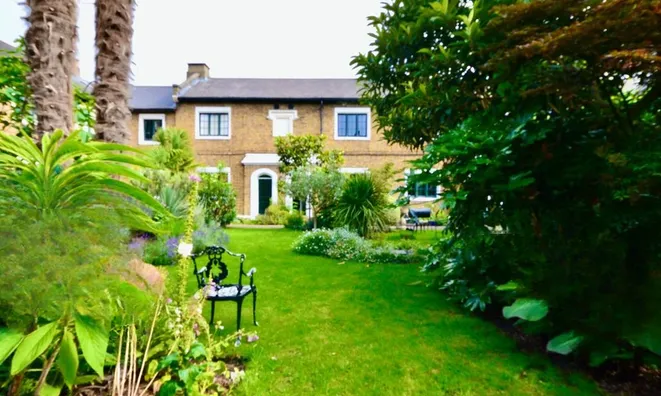 Недвижимость Sedgmoor Place, Pilgrims Cloisters: 8