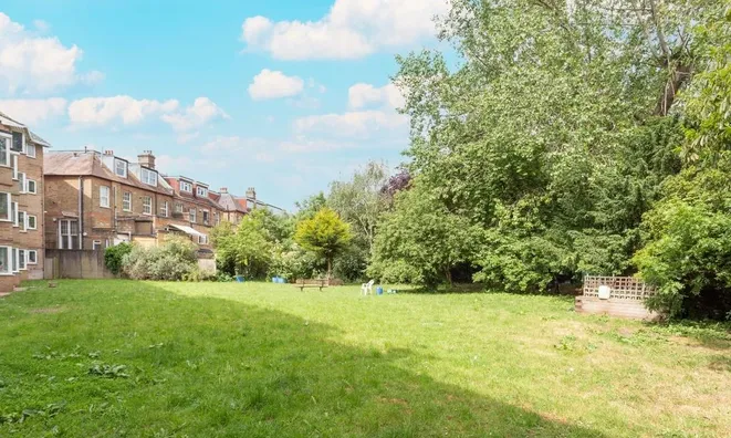 Недвижимость Landau House, Chatsworth Road: 2