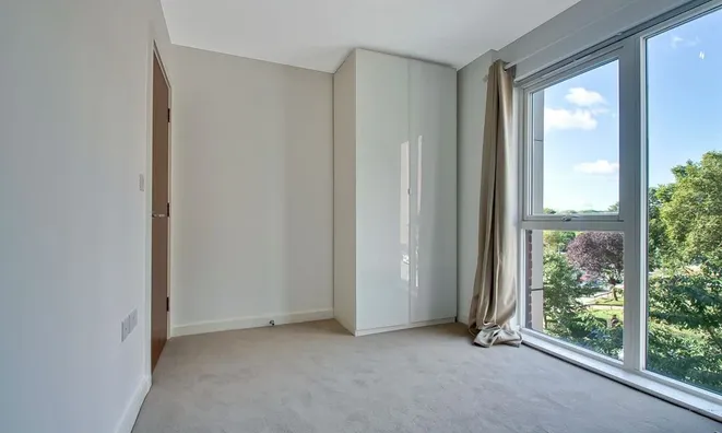 Недвижимость Tawny Court, 2 Shearwater Drive, Colindale: 7