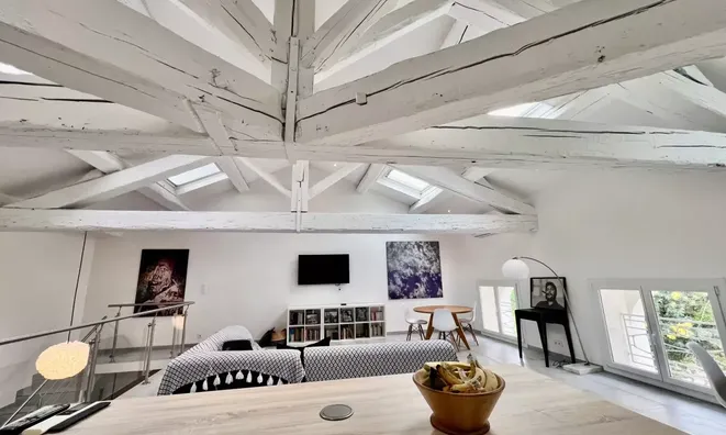 Недвижимость Villa Croix des Gardes: 1
