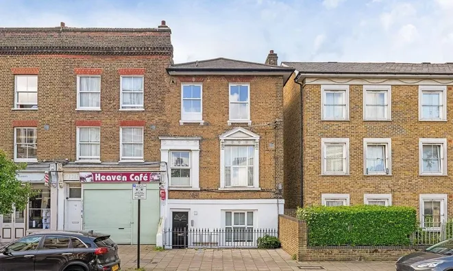 Недвижимость Loughborough Road: 5