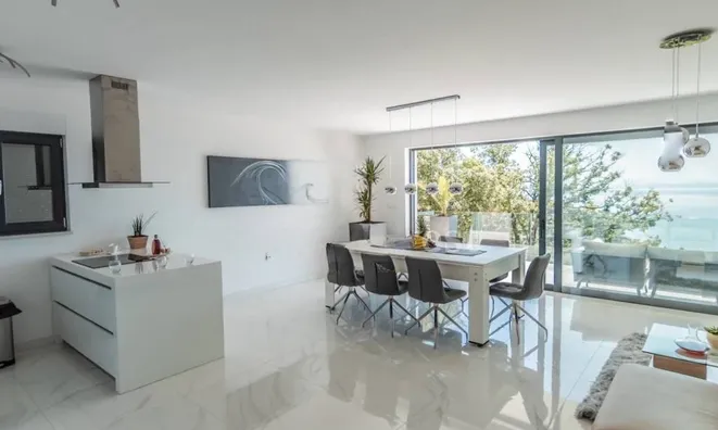 Недвижимость Семейный дом 250 м² в центре: 4
