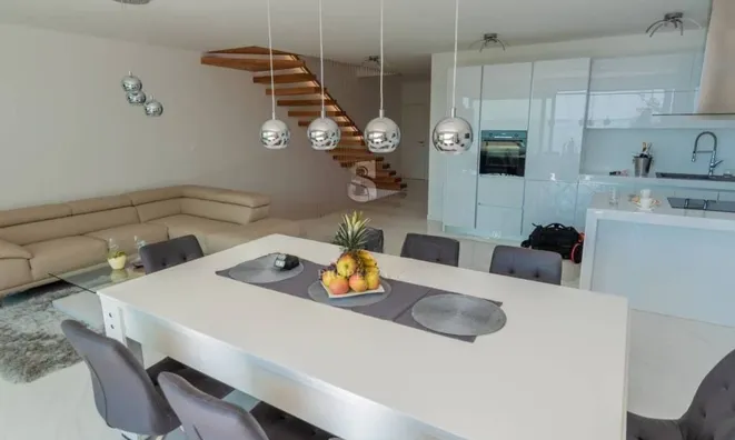 Недвижимость Семейный дом 250 м² в центре: 20