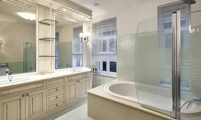 Недвижимость Трёхкомнатная квартира Центр: 20