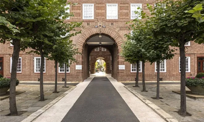 Недвижимость Swan Court, Chelsea Manor Street: 4