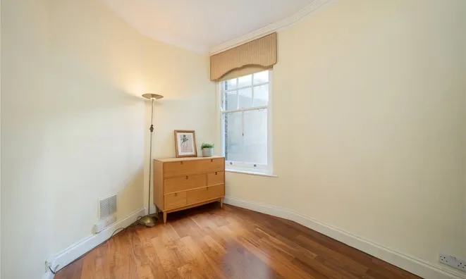 Недвижимость Alexandra Mansions, 333 Kings Road: 1