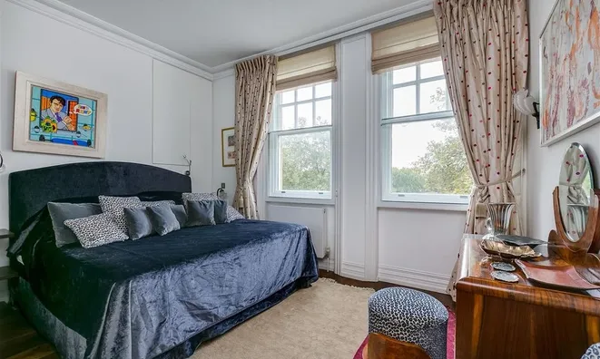 Недвижимость Riverpark Court, Embankment Gardens: 8