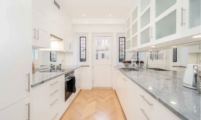 Недвижимость Sprimont Place, Chelsea: 1