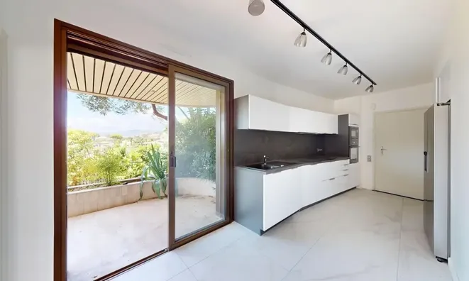 Недвижимость Villa Croix des Gardes: 9