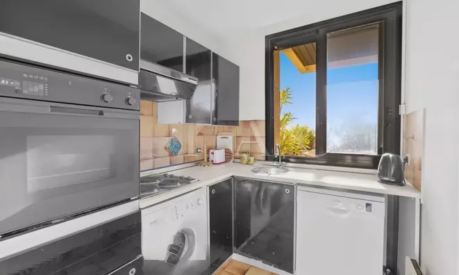 Недвижимость Villa Croix des Gardes: 9