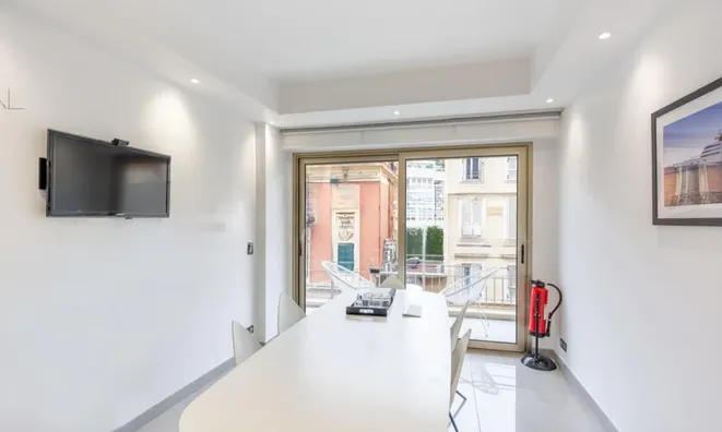 Недвижимость Apartment Monaco, Port: 1