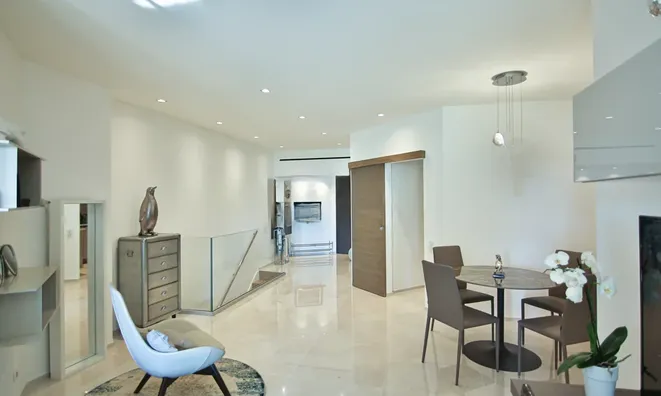 Недвижимость Apartment Monaco, La Rousse: 16