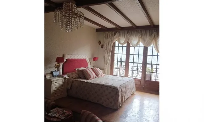 Недвижимость Impressive chalet on Carretera de la Comella: 22