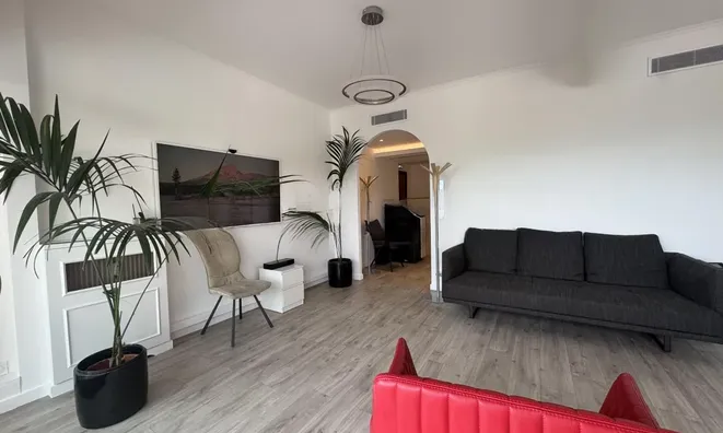 Недвижимость Apartment Monaco, Port: 1