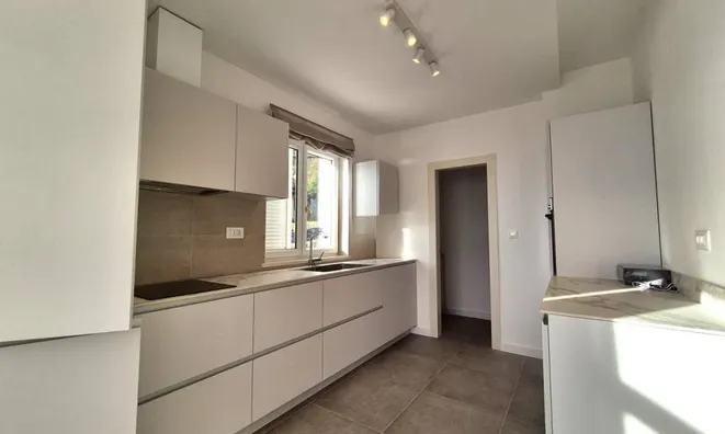 Недвижимость Family House Opatija Fields: 27
