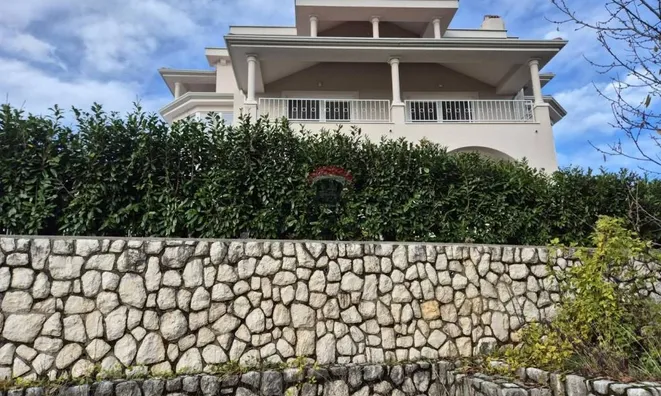 Недвижимость Family House Opatija Fields: 56