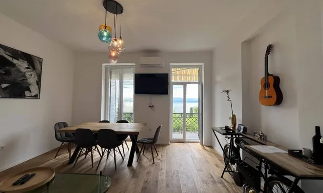 Недвижимость Four-room apartment Center: 2