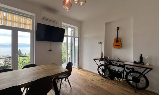 Недвижимость Four-room apartment Center: 3