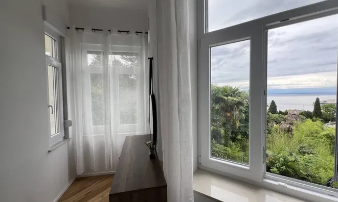 Недвижимость Four-room apartment Center: 4