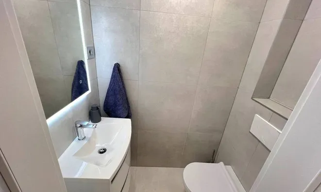 Недвижимость Four-room apartment in the center: 9