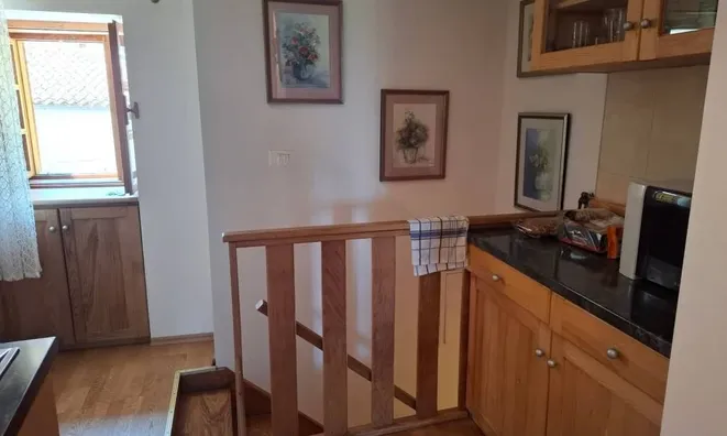 Недвижимость Three-room apartment on the ground floor in the center of Opatija: 3