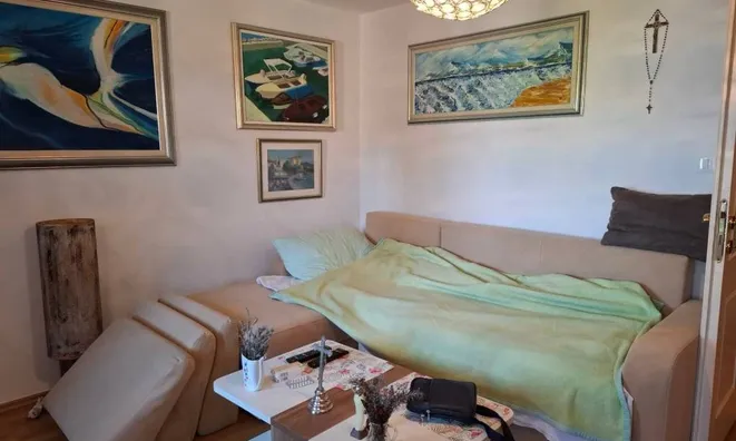 Недвижимость Three-room apartment on the ground floor in the center of Opatija: 10