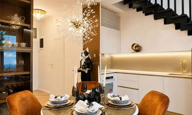 Недвижимость Three-room apartment in the center of Opatija: 6
