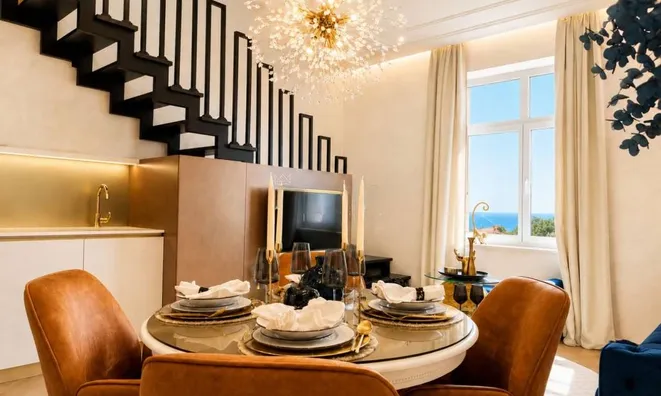 Недвижимость Three-room apartment in the center of Opatija: 7