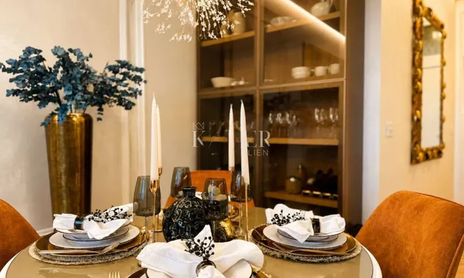 Недвижимость Three-room apartment in the center of Opatija: 8