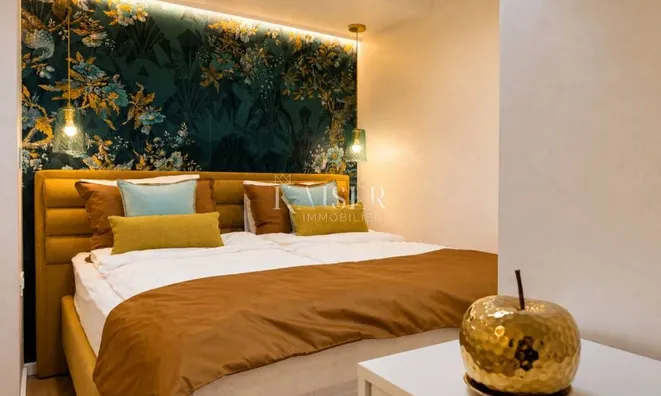 Недвижимость Three-room apartment in the center of Opatija: 17