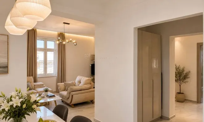Недвижимость Three-room apartment in the center: 7