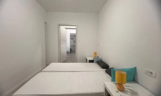 Недвижимость Three-room apartment Center: 8