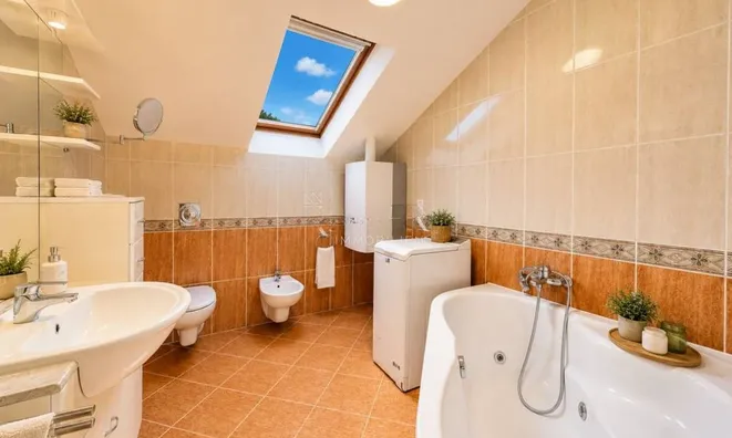 Недвижимость Four-room apartment in Ičići: 7