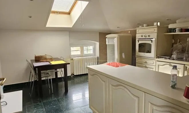 Недвижимость Apartment in the center of Opatija: 9