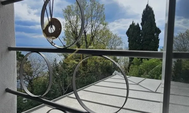 Недвижимость Apartment in the center of Opatija: 12