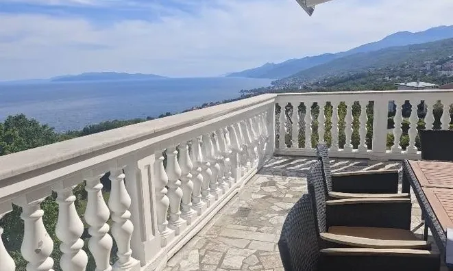 Недвижимость Duplex in Volosko, Opatija: 1
