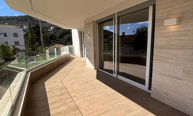 Недвижимость Four-room apartment in the center of Opatija: 8
