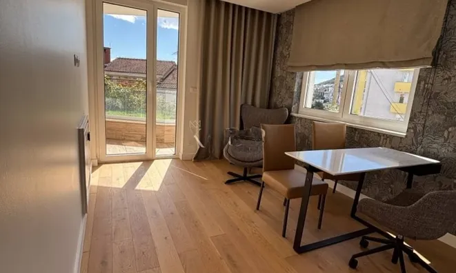 Недвижимость Four-room apartment in the center of Opatija: 12