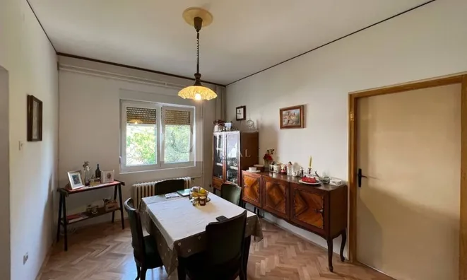 Недвижимость Four-room house in the center: 8